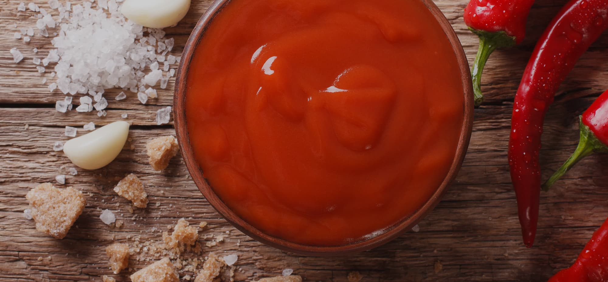 Image of a serving or sriracha sauce
